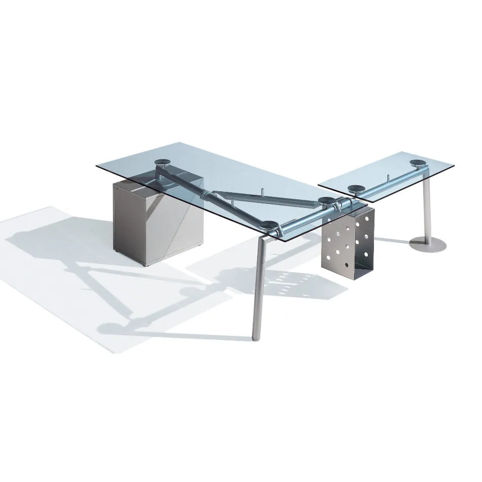Isotta Desk